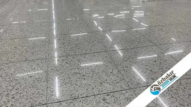 Mozaik Karo Silimi Yaşam alanlarında veya çalışma alanlarında yer alan Mozaik Karo kullanımı sonrası oluşan lekelenme kirleme görüntüsüünün orjinalliğini kaybettirmektedir. bunu Özbakır silim olarak Mozaik Karo Silimi yaparak doğal görünümüzü kazandırıyoruz İstanbul Mozaik karo silim parlatma cilalama Mozaik silim ustası karı silim uatsı ekibi.